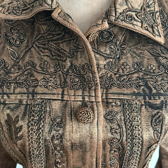 Brown embroidered tapestry jacket - Picture 2 of 7